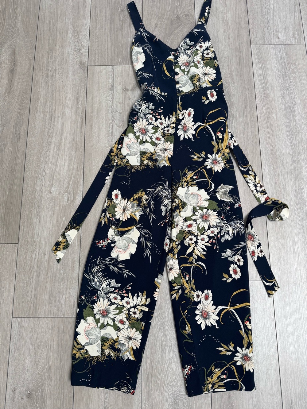 Aritiza Little Moon “petunia” Navy Floral Jumpsuit with Tie Straps